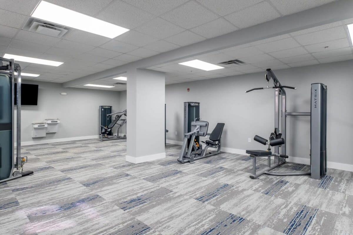 4B 2Ba Luxury Central Apartment With Gym ชาร์ล็อต ภายนอก รูปภาพ